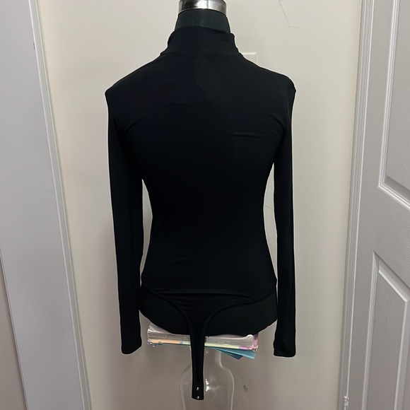 Fashion Nova Eye Opening Bodysuit Size Medium - Picture 3 of 15